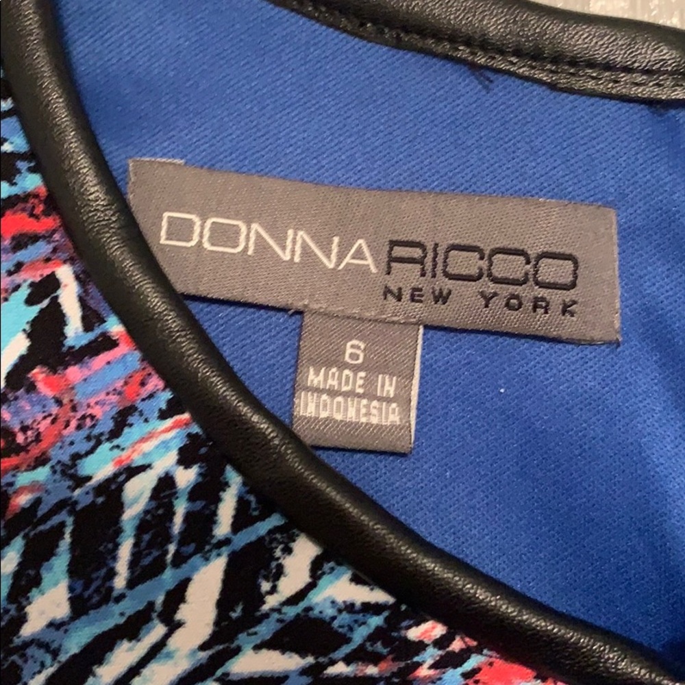 Donna Ricco Keyhole Patterned Maxi Dress - Picture 5 of 7